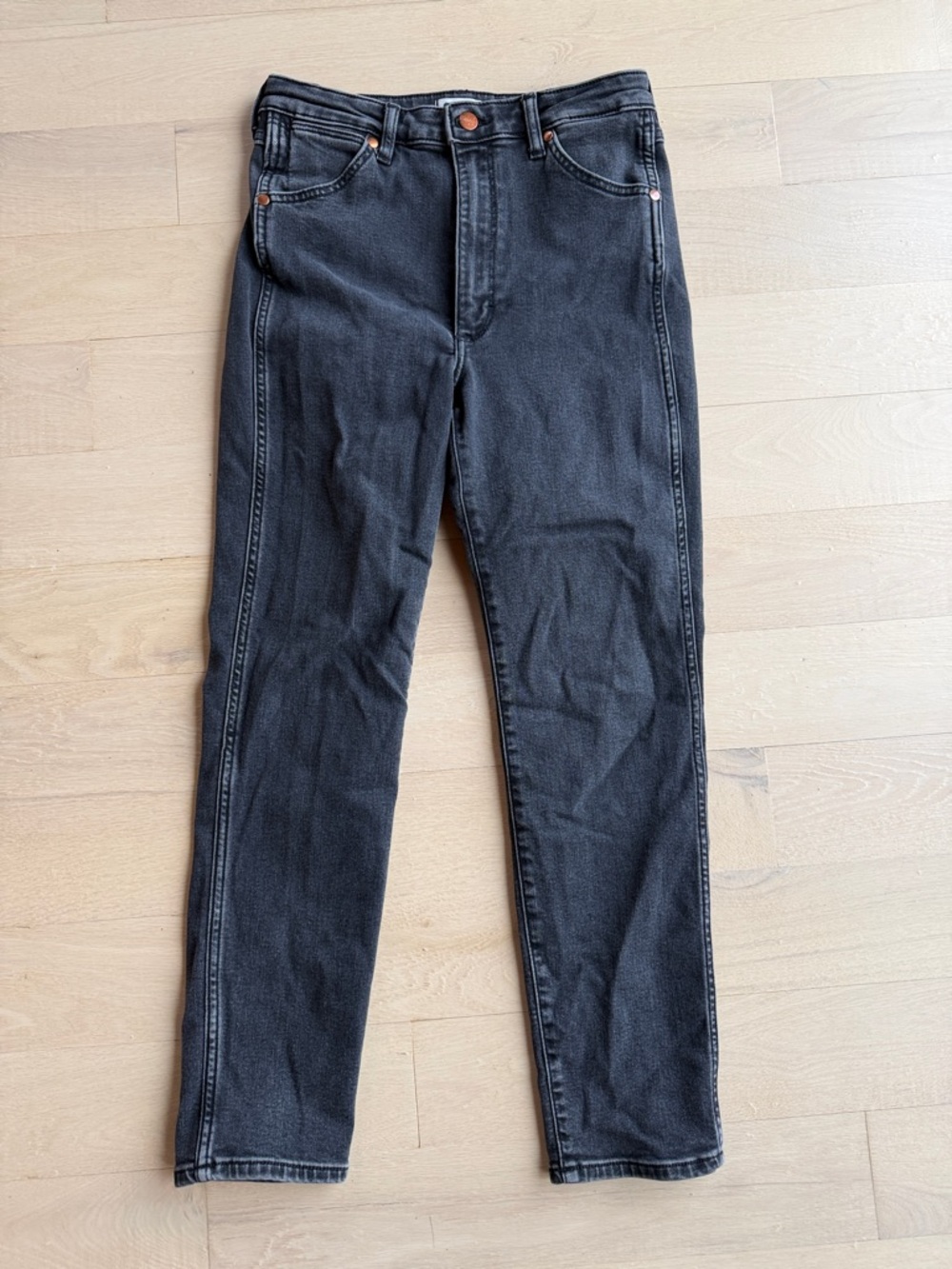 Wrangler - Picture 3 of 6